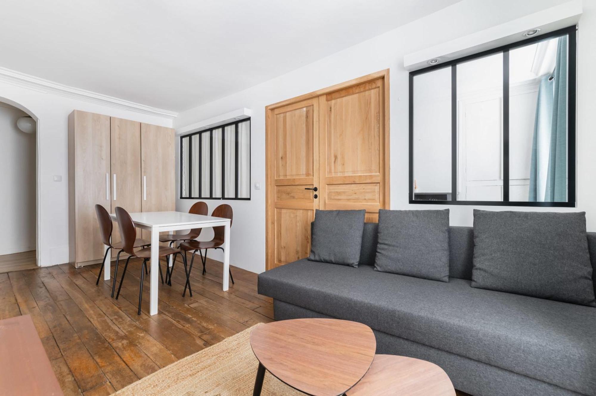 2 Pieces Confortable Metro Duroc - 6 -4p Appartement Paris